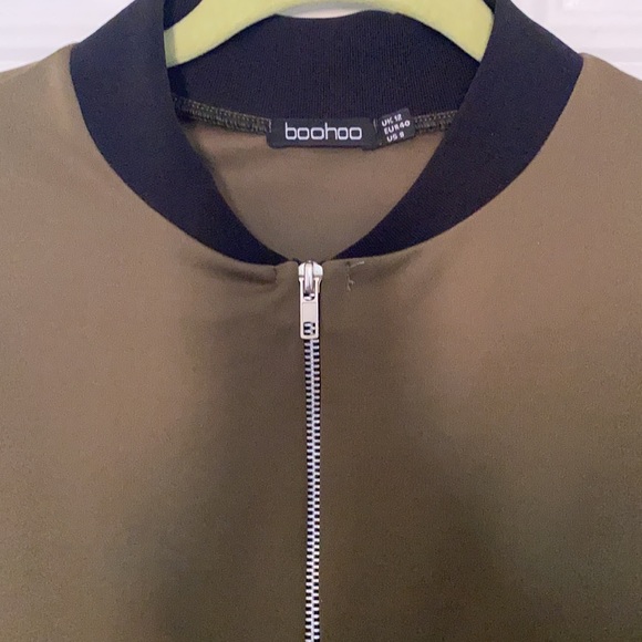 Olive green cropped jacket - Picture 3 of 3